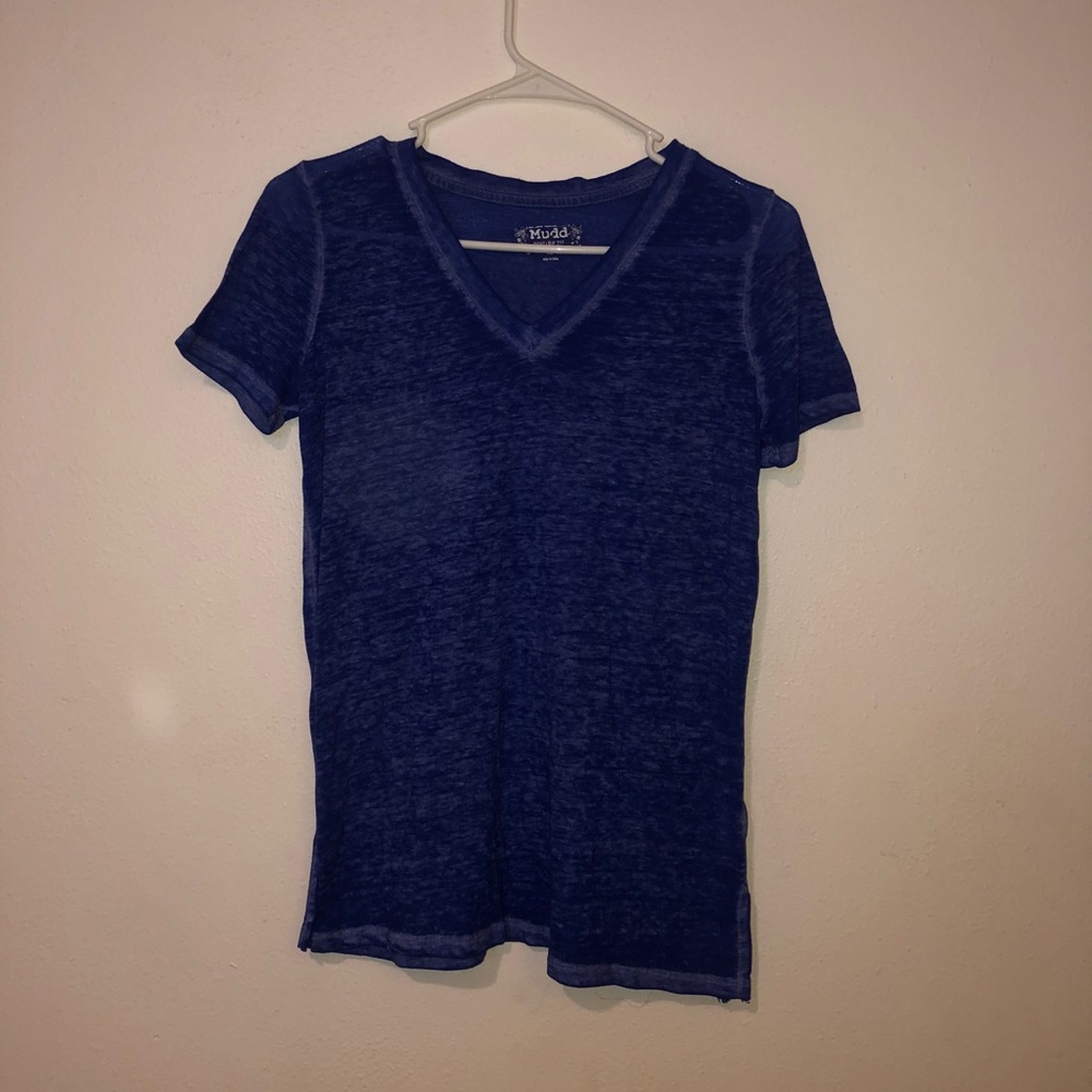 V-neck Tee